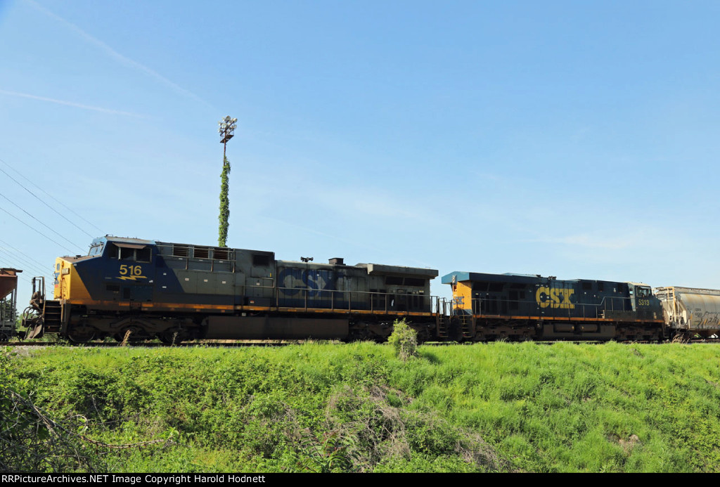 CSX 516 & 5313 will lead train L619-20 southbound after building their train